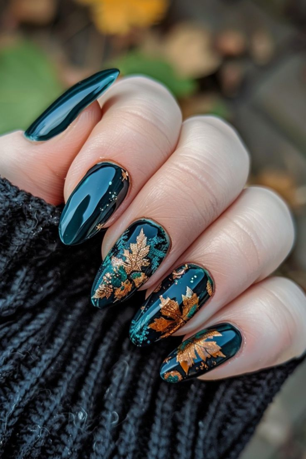 37 Leaf Nails for Fall 2024 to Fall In Love With!