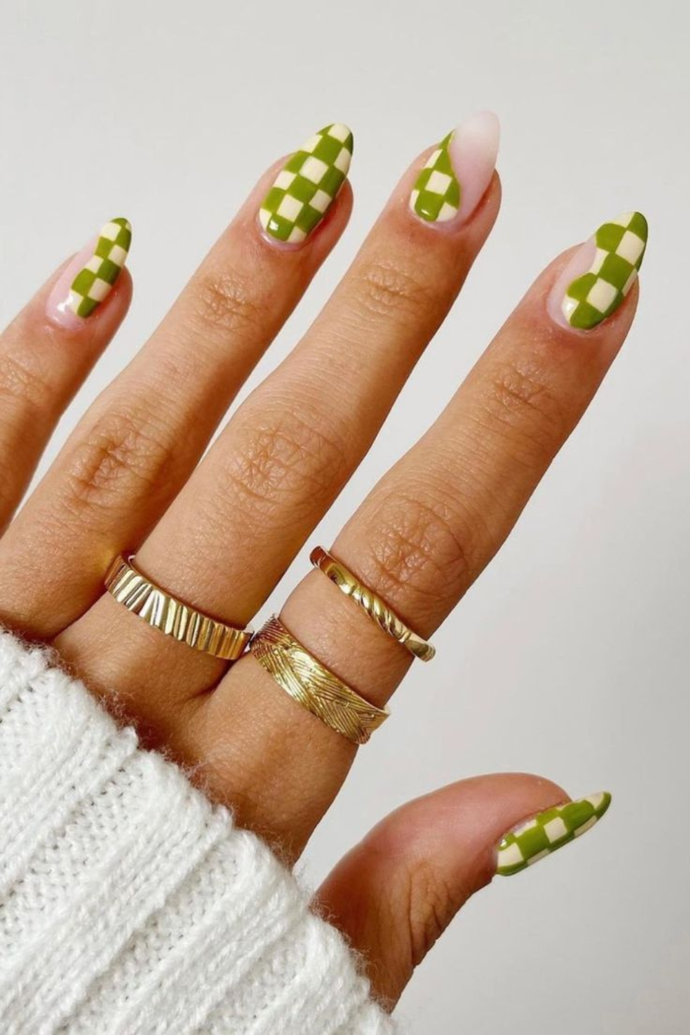 Olive Green Nails 2025: The Perfect Trend